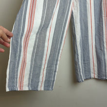 Load image into Gallery viewer, Beachy Loungwear Linen Blend Wide Leg Pull on Striped Capris Small