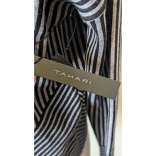 Load image into Gallery viewer, NWT Monochrome Minimalist Tight-Knit Geometric Mock Neck Sweater Relaxed S