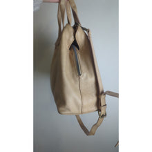 Load image into Gallery viewer, Minimalist American Leather Triple Entry Crossbody Bag Travel