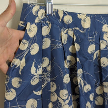 Load image into Gallery viewer, 100% Silk Boden Dandelion Pleated Skirt Women's Size 6