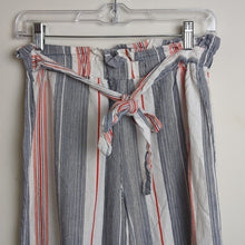 Load image into Gallery viewer, Beachy Loungwear Linen Blend Wide Leg Pull on Striped Capris Small