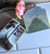 Load image into Gallery viewer, Pine Peak 4.5 oz Goat Milk Bar of Soap- Essential Oils Fir Needle, Citronella, Geranium