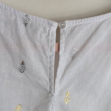 Load image into Gallery viewer, Shimmering Pineapple Novelty Pop Over Cropped Top Ruffles Women's Size M