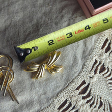 Load image into Gallery viewer, Vintage Signed Brooch Set – Gerry & Sarah Coventry Gold Tone Costume Jewelry