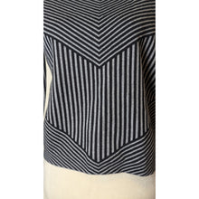 Load image into Gallery viewer, NWT Monochrome Minimalist Tight-Knit Geometric Mock Neck Sweater Relaxed S