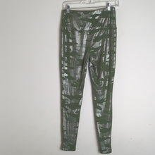 Load image into Gallery viewer, Zenergy So Slimming Camo Foil Leggings Pants Olive