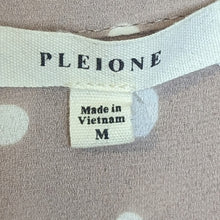 Load image into Gallery viewer, Pale Pink &amp; White Feminine Polkadot Blouse Women&#39;s size Medium
