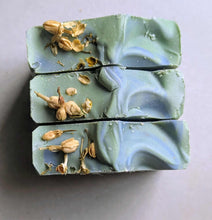 Load image into Gallery viewer, Rosemary Mint Goat Milk Soap Bar 4.5 oz Essential Oils Rosemary &amp; Spearmint
