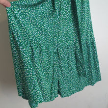 Load image into Gallery viewer, Kelly Green Floral Farmhouse Maxi Dress With Pockets and Belt Women's Size Small
