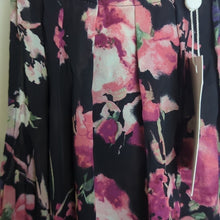 Load image into Gallery viewer, NWT Joie 100% Silk Floral Blouse Women's Size Small
