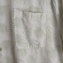 Load image into Gallery viewer, Silk &amp; Cotton Green Palm Floral Button Up Shirt Short Sleeve Pocket Men's XL
