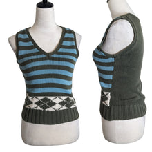 Load image into Gallery viewer, Vintage Argyle Perfect Fit Sweater Vest Preppy Women's Size S
