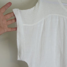 Load image into Gallery viewer, Made In Italy 100% Linen Pullover Top Semi-Sheer Women's Size 2X
