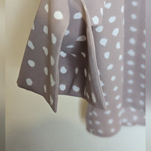 Load image into Gallery viewer, Pale Pink &amp; White Feminine Polkadot Blouse Women&#39;s size Medium
