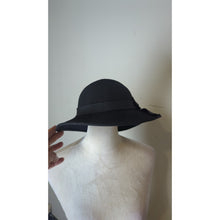 Load image into Gallery viewer, Vintage 50's/60's Old Hollywood 100% Wool Lancaster Retro Hat
