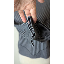 Load image into Gallery viewer, NWT Monochrome Minimalist Tight-Knit Geometric Mock Neck Sweater Relaxed S
