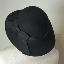 Load image into Gallery viewer, Vintage 50's/60's Old Hollywood 100% Wool Lancaster Retro Hat
