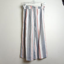 Load image into Gallery viewer, Beachy Loungwear Linen Blend Wide Leg Pull on Striped Capris Small
