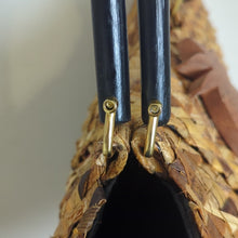 Load image into Gallery viewer, Vtg Natural Wicker Straw Woven Handbag Tote Wooden Pineapple Double Wooden Handle
