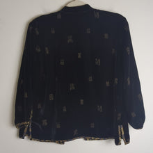 Load image into Gallery viewer, Vintage Chico's  Silk Blend Cardigan Jacket  Women's Small 4-6
