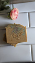 Load image into Gallery viewer, New Design Bigger Size!Lime Coconut Cream-4.5 Luxury Soap Bar- Fresh Lime Essential Oil
