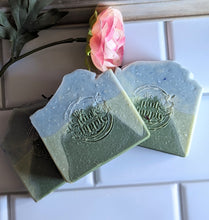 Load image into Gallery viewer, Pine Peak 4.5 oz Goat Milk  Bar of Soap- Essential Oils Fir Needle, Citronella, Geranium
