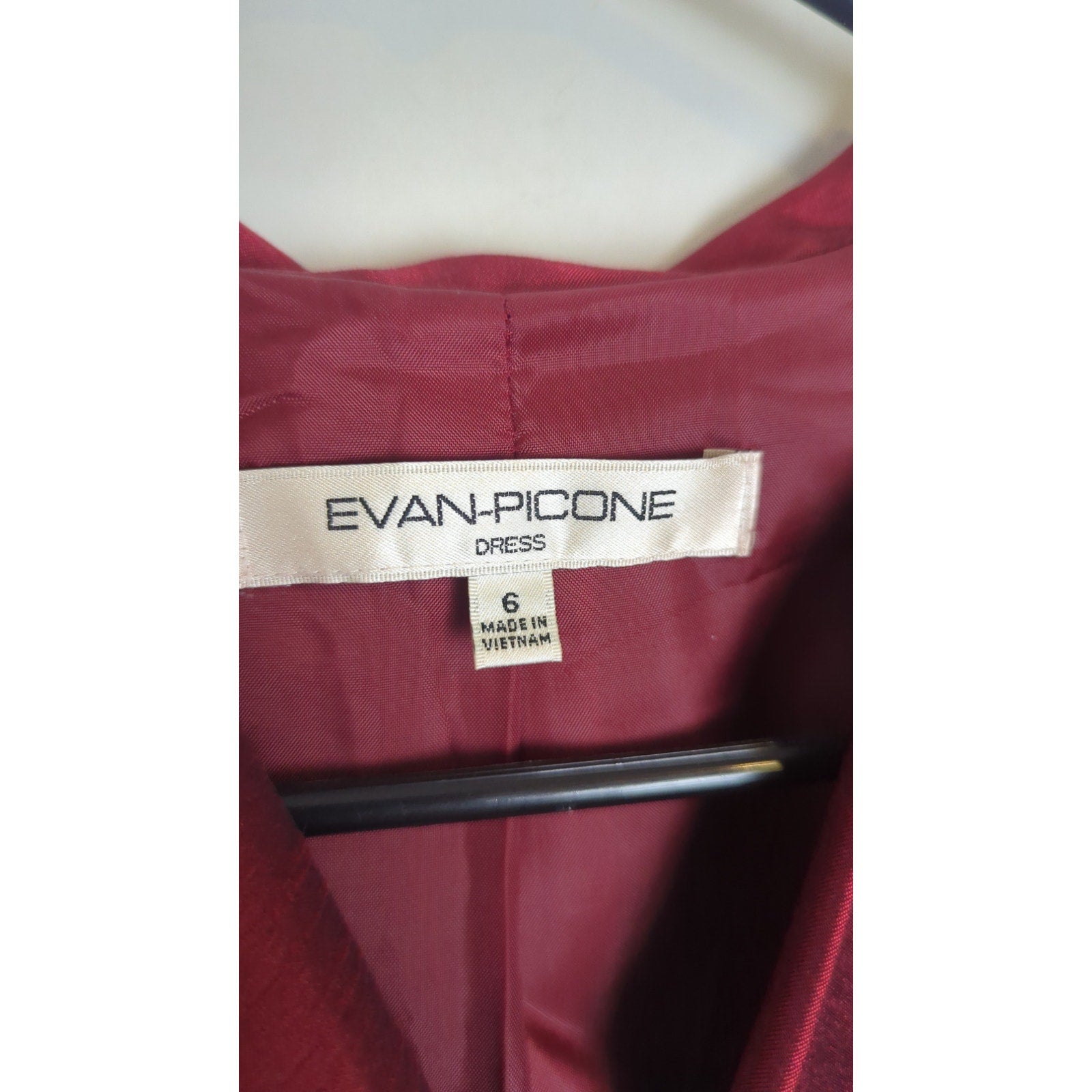 Evan Picone Red Holiday Fit & Flare Dress Belt Faux Wrap Women's 6 Evan Picone Red Holiday Fit & Flare Dress Belt Faux Wrap Women's 6