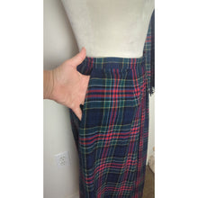 Load image into Gallery viewer, VTG 1970's Pendleton Allison Tartan Virgin Wool Skirt &amp; Scarf Small
