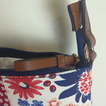Load image into Gallery viewer, NWT Tommy Hiflinger Cottage Floral Crossbody Athleisure Bag With Charm
