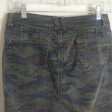 Load image into Gallery viewer, Camo Knee Length Pencil Stretch Denim Skirt Women&#39;s Large
